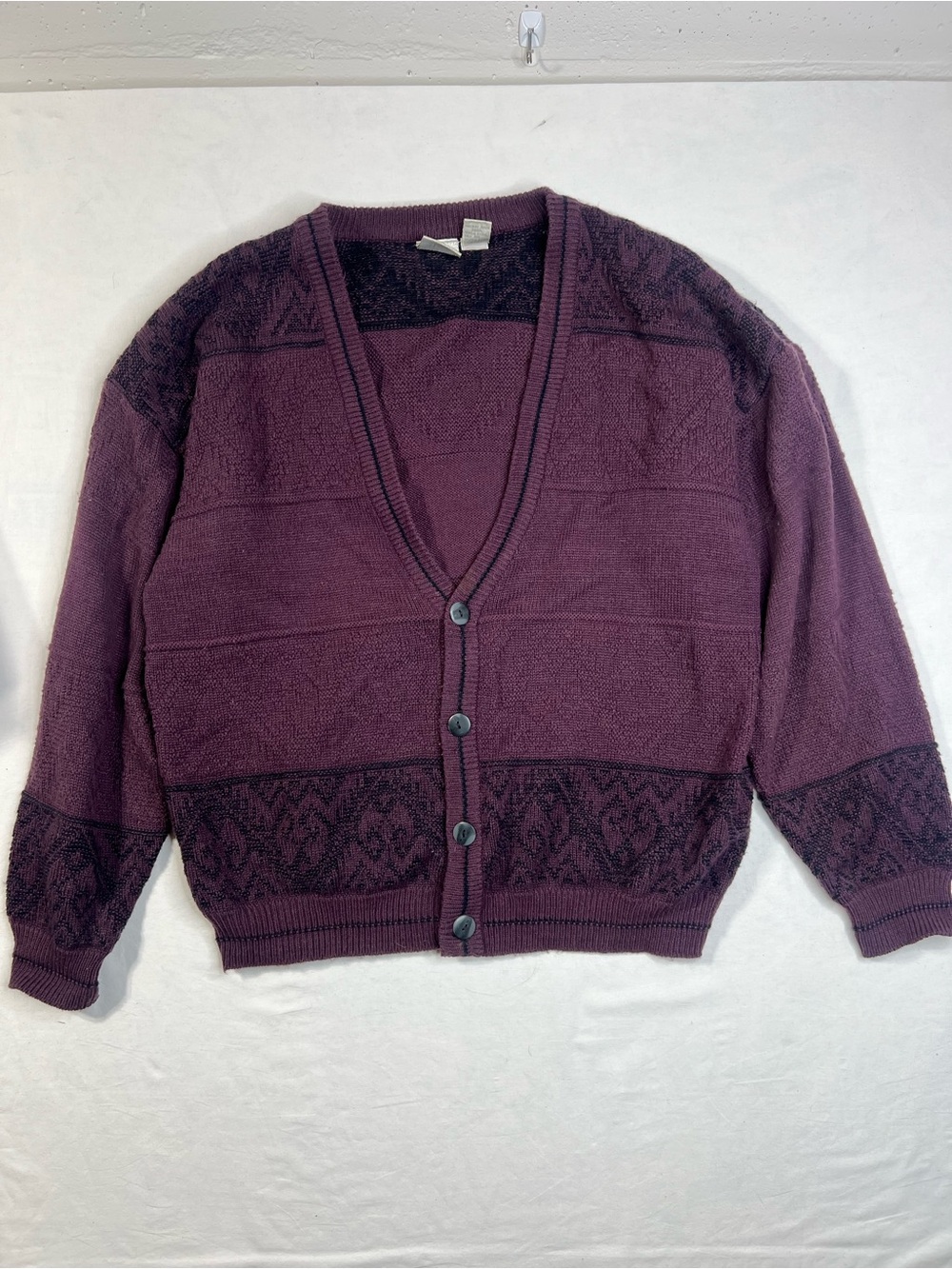 Mens Vintage Ash Creek Trading burgundy purple and black cardigan